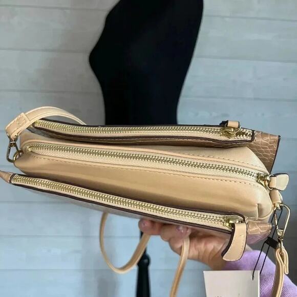 Adrienne Vittadini  Moc Croc Taupe Crossbody bag NWT - Picture 4 of 14